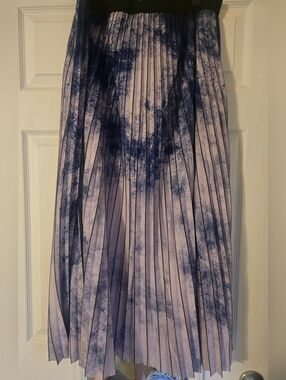 Junees Plus Size Marble-Effect Pleatee Midi Skirt